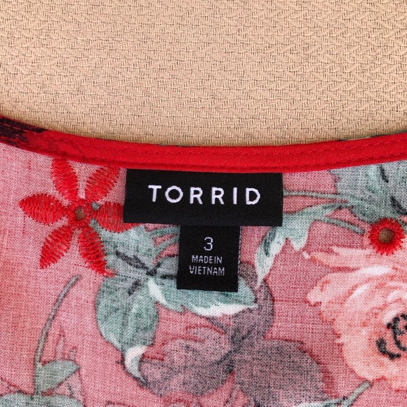 Torrid Red Floral Babydoll Eyelet Elastic Back Bishop Sleeve Lace-Up Top 3 = 3X - Picture 8 of 15